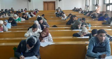 انتظام امتحانات منتصف العام بآداب عين شمس.. والكلية: ممنوع التدخين