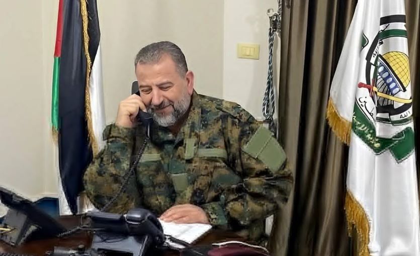 من هو صالح العاروري الذي اغتالته إسرائيل بغارة في بيروت؟ (صور)