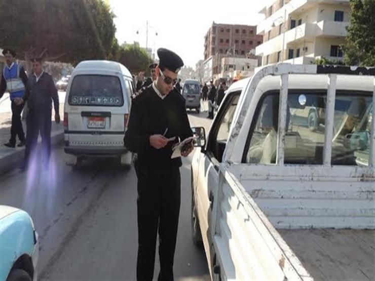 تحرر 1296 مخالفة التحدث في المحمول أثناء القيادة في 24 ساعة