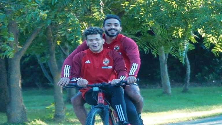 إمام عاشور: "يا بخت اللي صاحبه كهربا"