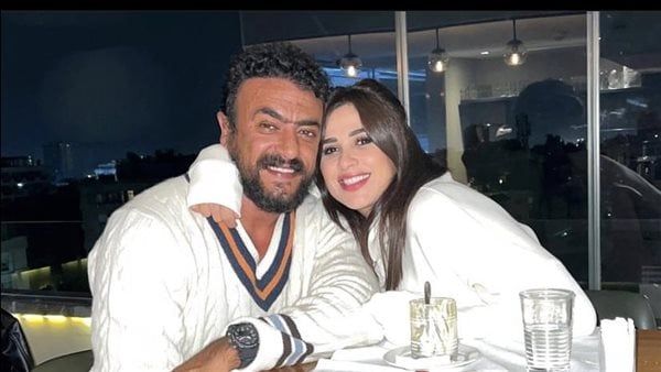ياسمين عبد العزيز تعلق على نبأ طلاقها وأحمد العوضي يقول “كذب المنجمون و لو صدقو”