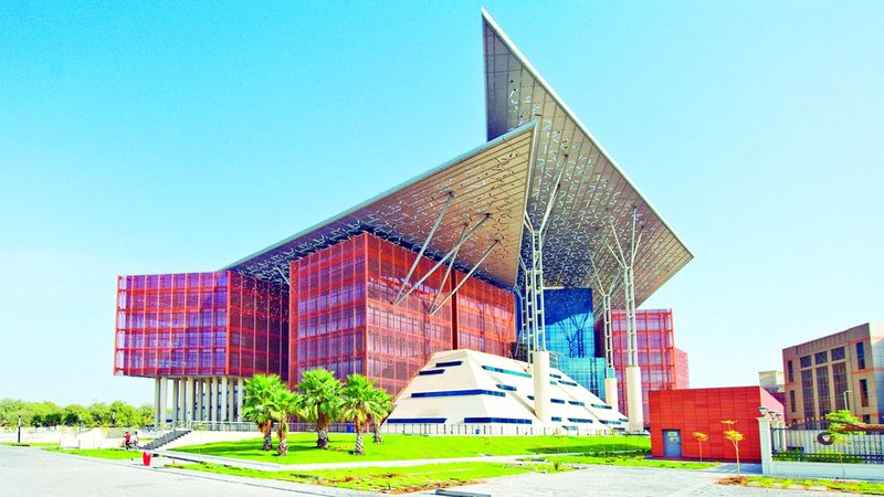 الامارات | إلزام فتاة بسداد 40 ألف درهم بقية ثمن سيارة