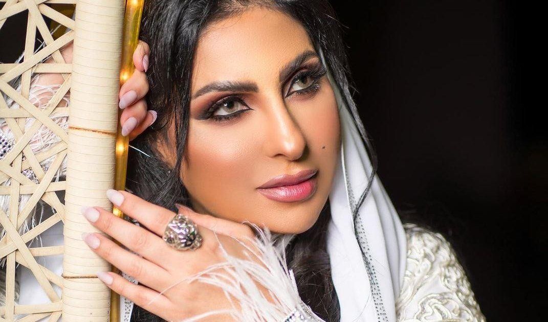 زينب العسكري تقضي وقتاً ممتعاً على جزيرة الأميرات في هذا البلد-بالفيديو