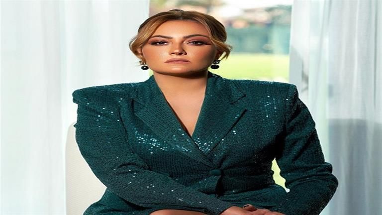 بشرى بصحبة خالد الصاوي وشريف منير في كواليس "ليه تعيشها لوحدك؟"