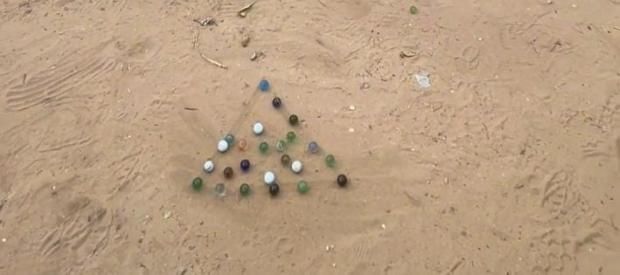 أطفال غزة يلعبون تحت القصف وبين الركام.. «نحب الحياة إذا ما استطعنا إليها سبيلا»