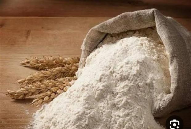 ما الفرق بين الدقيق الأبيض والأسمر؟.. «اعرفيه وحافظي على صحة أسرتك»