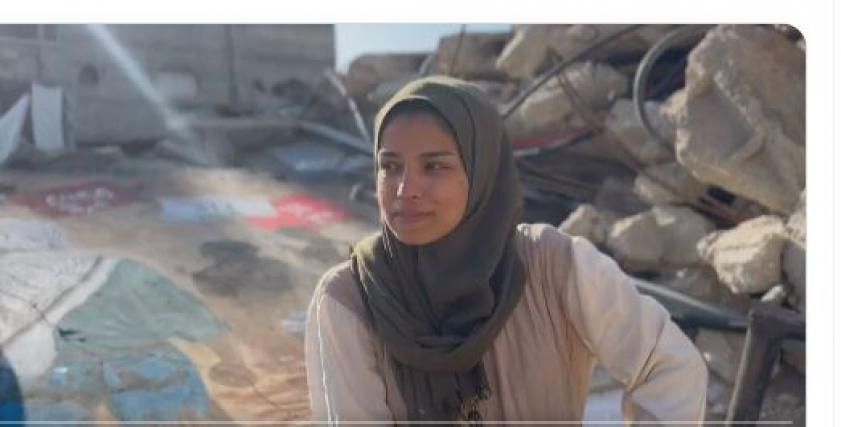 رسائل أمل على البيوت المدمرة بغزة.. هكذا عبرت فلسطينية عن صمود شعبها