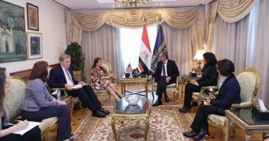 وزير الاتصالات يلتقى سفيرة الولايات المتحدة لبحث تعزيز التعاون