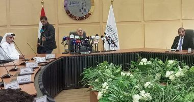 وزير النقل: محطتا سفاجا والغردقة مطورتان على أعلى مستوى وتجارة الترانزيت تأتى بالخير