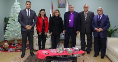 رئيس الطائفة الإنجيلية يستقبل السفيرة مشيرة خطاب رئيس المجلس القومى لحقوق الإنسان