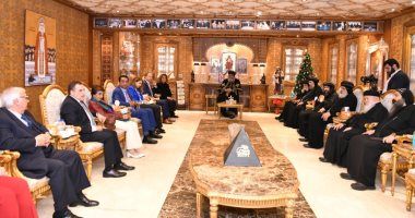 البابا تواضروس الثانى يستقبل وفد المجلس القومى لحقوق الإنسان للتهنئة بعيد الميلاد