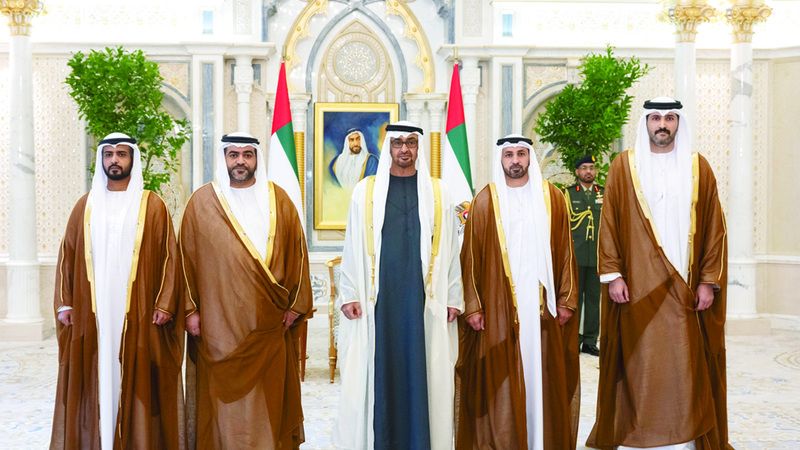 الامارات | أمام رئيس الدولة.. عدد من سفراء الإمارات الجدد يؤدون اليمين القانونية