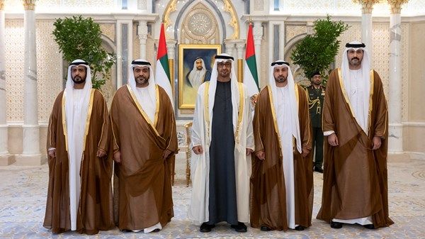 أمام رئيس الدولة.. عدد من سفراء الإمارات الجدد يؤدون اليمين القانونية