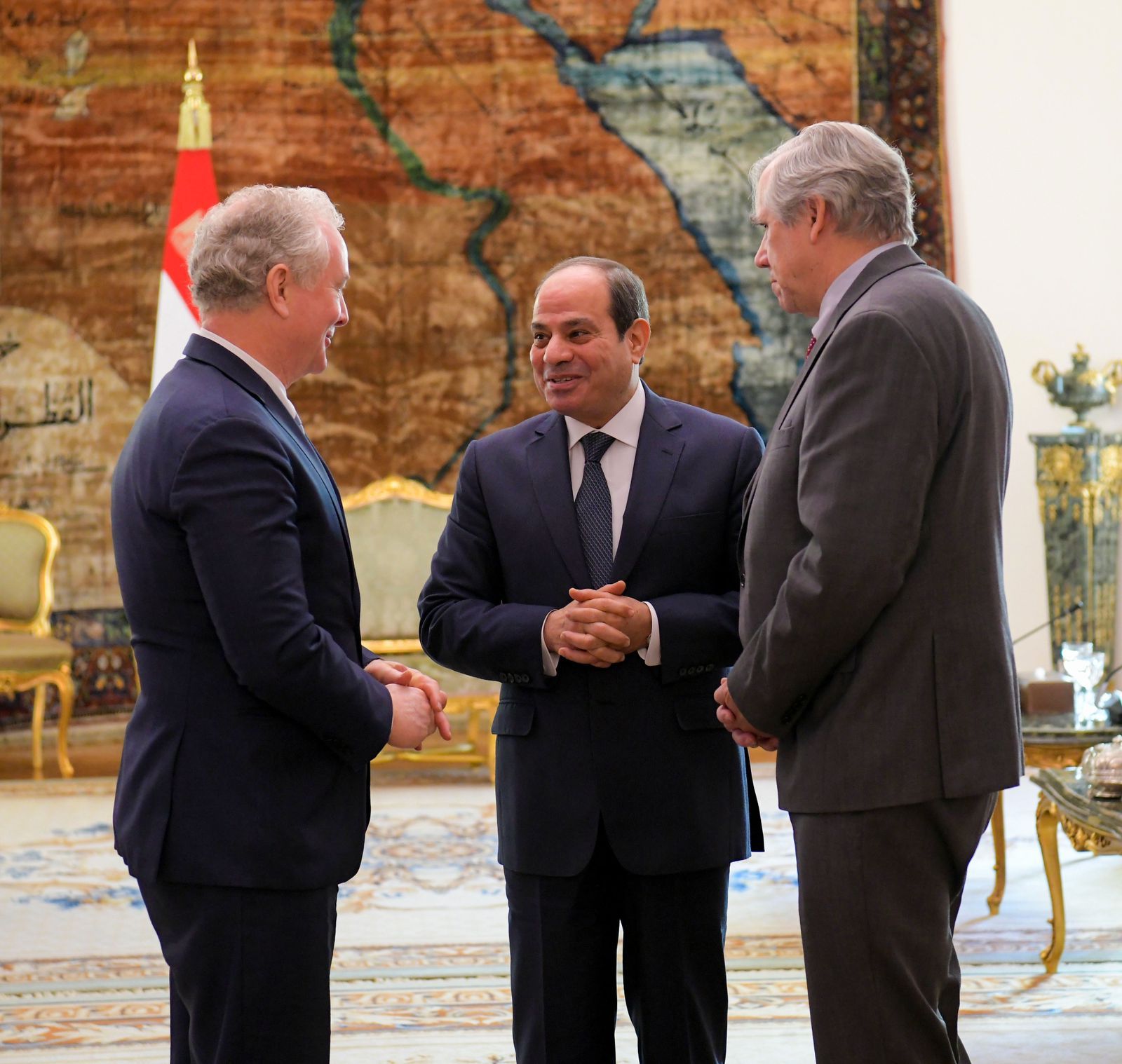 الرئيس السيسى يستقبل عضوين بارزين من مجلس الشيوخ الأمريكى