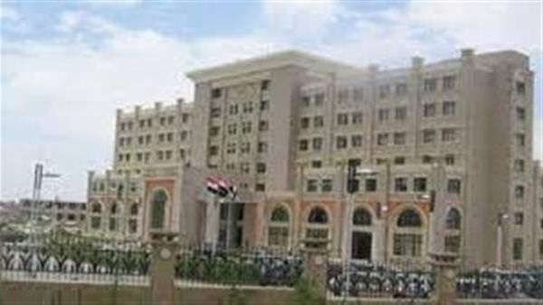 اليمن يدعو المجتمع الدولي للاضطلاع بمسؤولياته في وقف جرائم الاحتلال الإسرائيلي