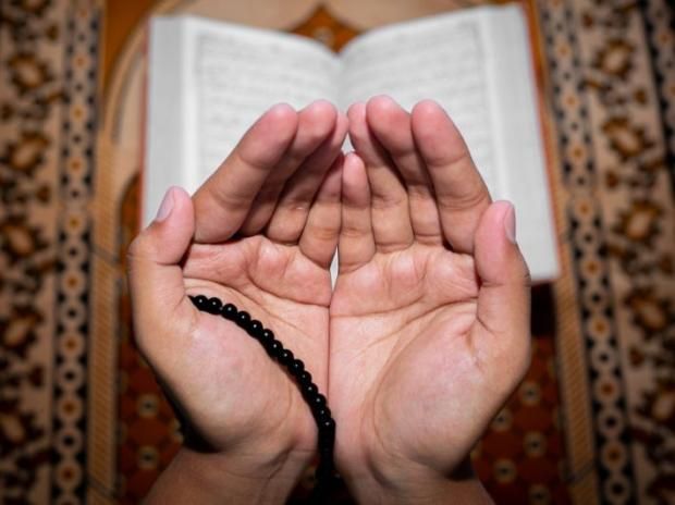 دعاء الأم لأبنائها بصلاح أحوالهم في الدنيا والآخرة.. ردديه باستمرار