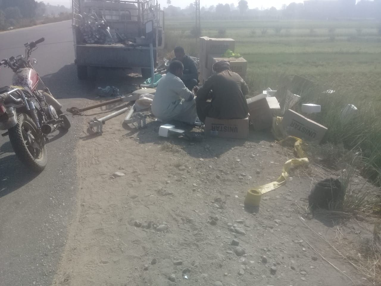 حياة كريمة بالأقصر.. دعم كبير للقرى بشبكات كهرباء وتغيير المحولات (صور)