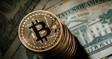 تكنولوجيا: انخفاض أسعار البيتكوين بنسبة 5% فى الـ 24 ساعة الماضية