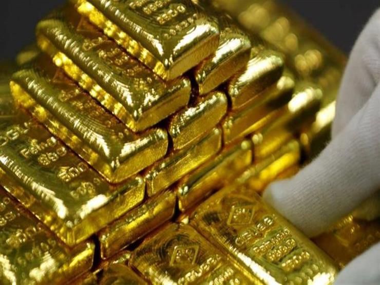 مرهون بهذه العوامل .. خبير اقتصادي يكشف مصير الذهب