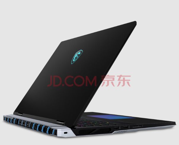 تكنولوجيا: جهاز MSI TITAN 18 HX ينطلق بمعالج Core i9-14900HX وكرت الشاشة RTX 4090 في معرض #CES2024