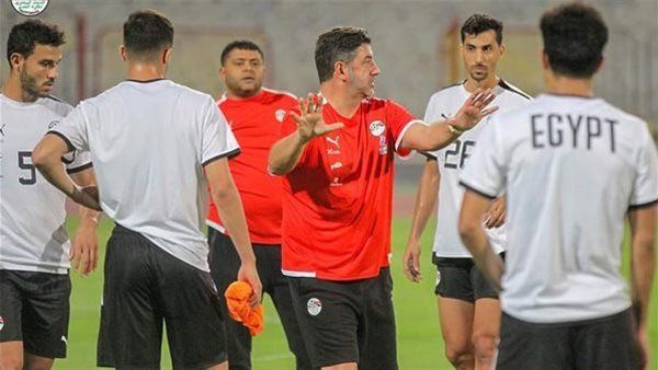 محمد بركات: فيتوريا قادر على قيادة الفراعنة للتتويج بأمم أفريقيا