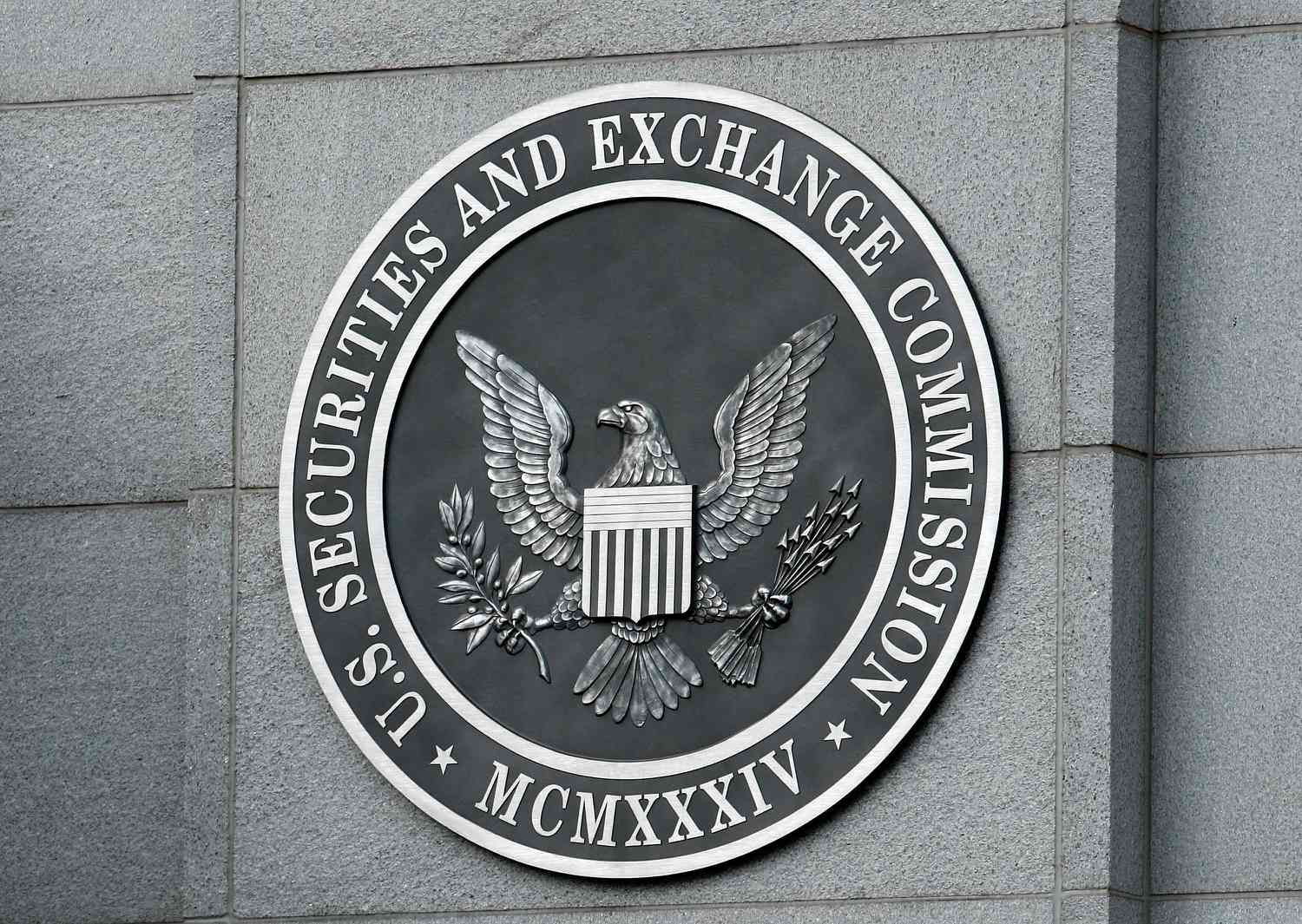 هيئة SEC تجتمع مع ممثلي البورصات للنقاش حول صندوق ETF البيتكوين