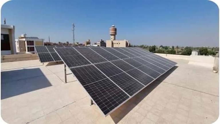 11 خطوة.. "الكهرباء" تكشف إجراءات تركيب محطة طاقة شمسية بالبيت