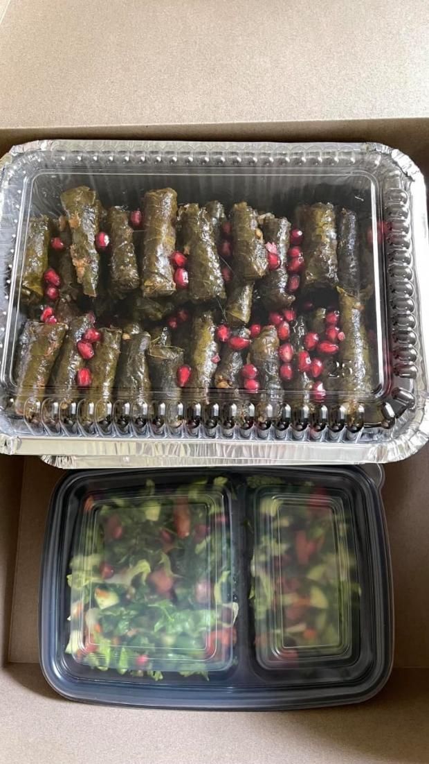 محشي وممبار.. «مي» تبهر الأمريكان بالأكل المصري في نيويورك