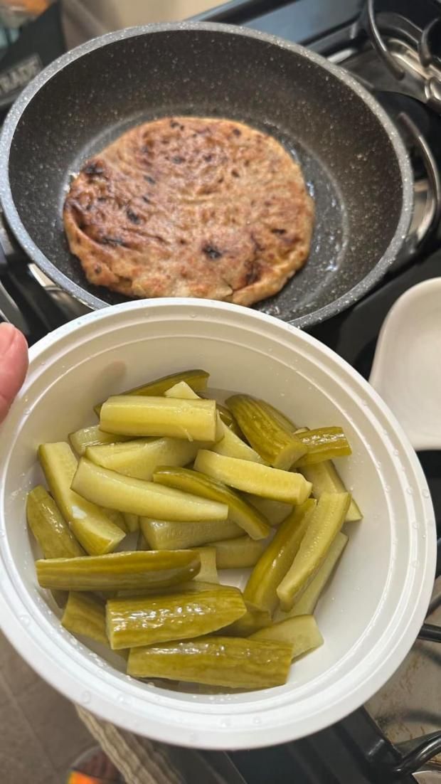محشي وممبار.. «مي» تبهر الأمريكان بالأكل المصري في نيويورك