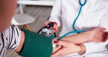 لمرضى الضغط المرتفع.. لماذا يزداد خطر السكتة الدماغية فى الشتاء؟