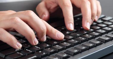 تكنولوجيا: مايكروسوفت تعود لإنتاج لوحات المفاتيح ووحدات الماوس بعد توقفها
