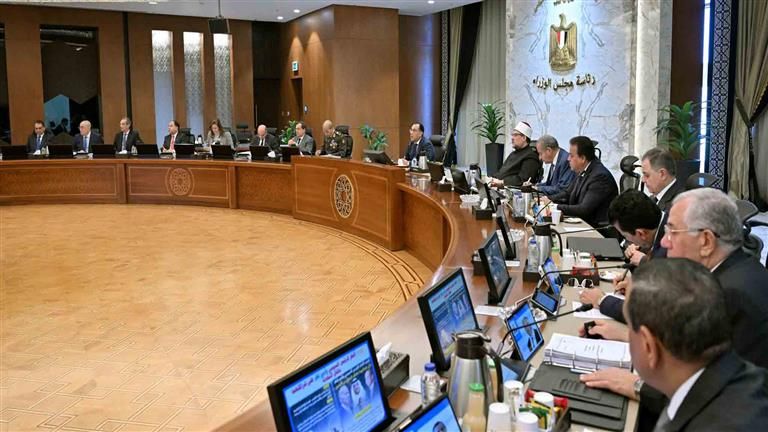 الوزراء: نتخذ إجراءات لزيادة عدد المعلمين المعينين في الدولة