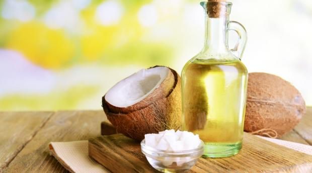 طريقه عمل حمام الزيت.. اعرفي المناسب لطبيعة شعرك