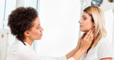 اعرف أسباب اضطرابات الغدد الجار درقية وعلاجها.. استشارى يوضح