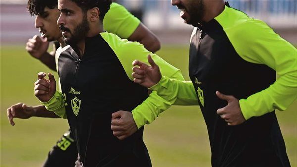 جلسه تحفيزيه لمعتمد جمال مع لاعبى الزمالك