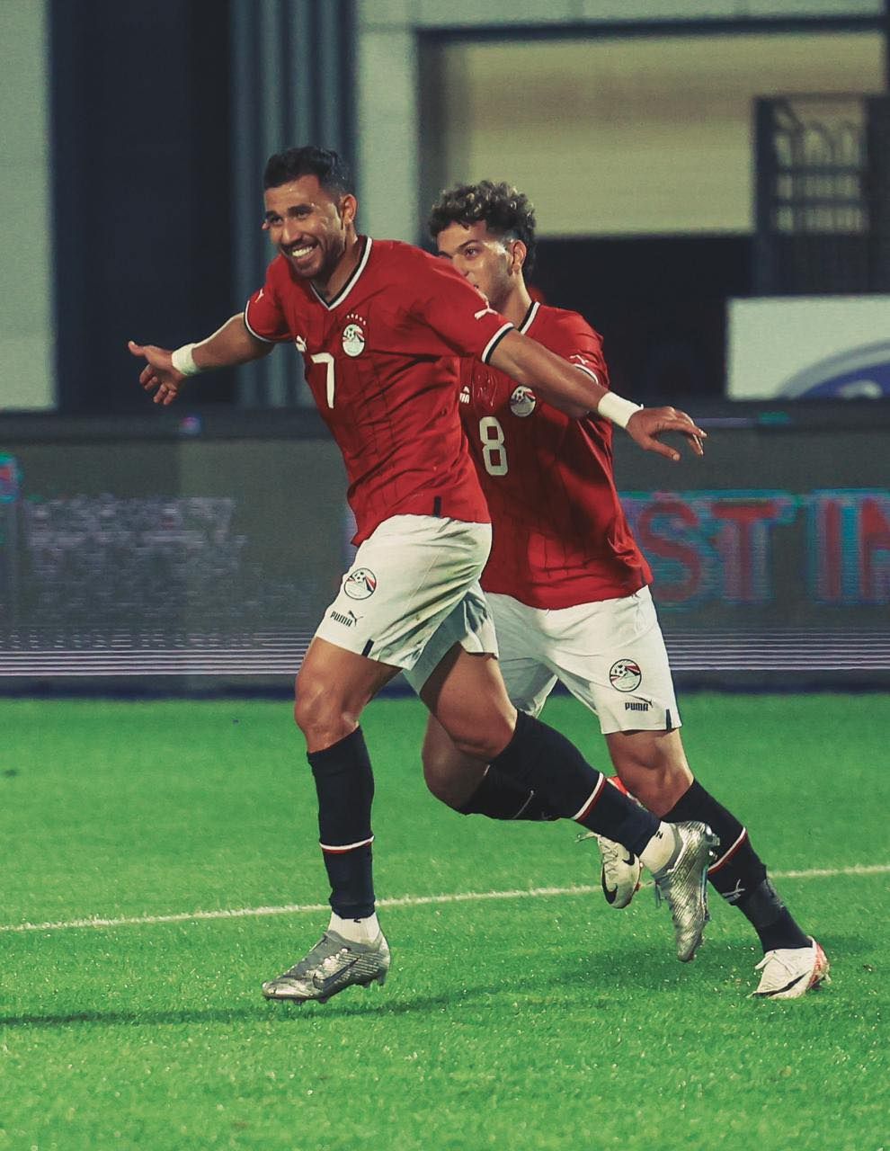 منتخب مصر يهزم تنزانيا بثنائية تريزيجيه وصلاح في البروفة الأخيرة قبل "الكان"