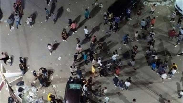 مباراة كرة قدم تتحول إلى حرب شوارع في أكتوبر