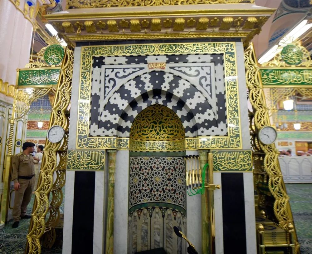 خطوات وشروط الصلاة في الروضة الشريفة