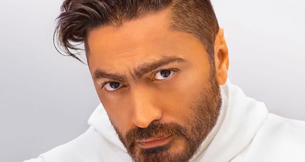 تامر حسني يعود بقوّة ويتصدّر الترند: “موحشتكيش”