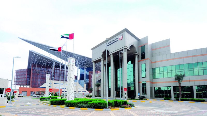 الامارات | شاب يستأجر سيارة بـ 300 درهم.. ويحتفظ بها 295 يوماً