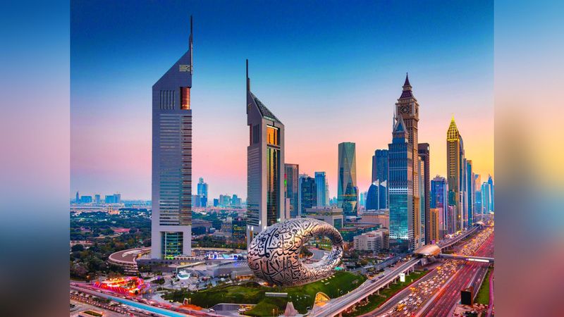 الامارات | «قمة المليار متابع».. دبي تحتضن مؤثرين من 6 قارات