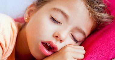 استشارى صدر يوضح كيف تتجنب التهاب اللحمية عند طفلك وتعزز مناعته