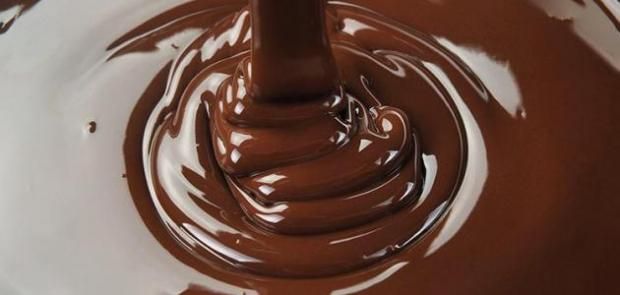 طريقه عمل صوص الشوكولاتة.. متشيليش هم المناسبات