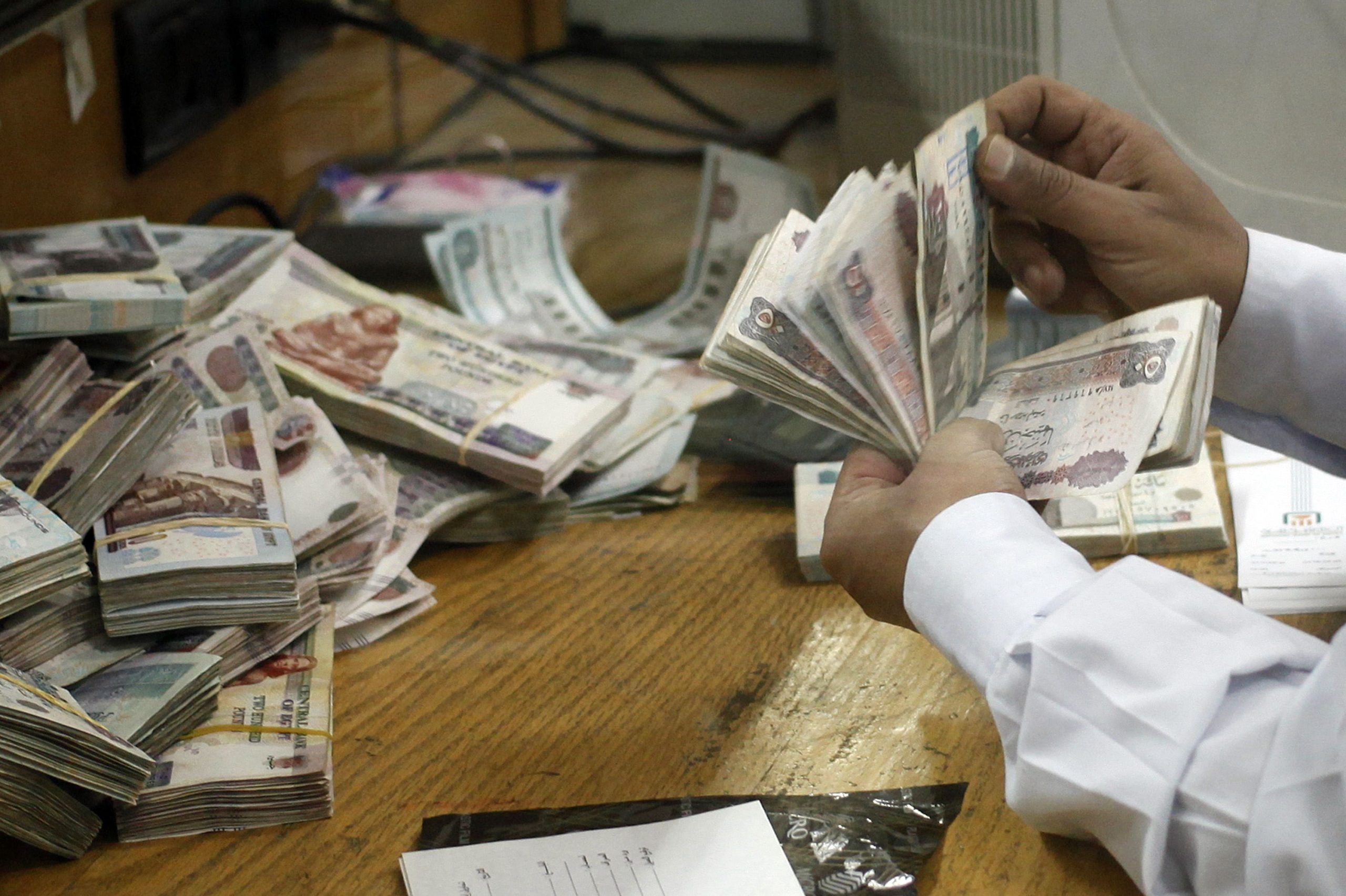 تراند اليوم : احط فلوسي فين 2024؟ اعرف مميزات وعيوب حساب توفير البريد وحساب التوفير البنكي