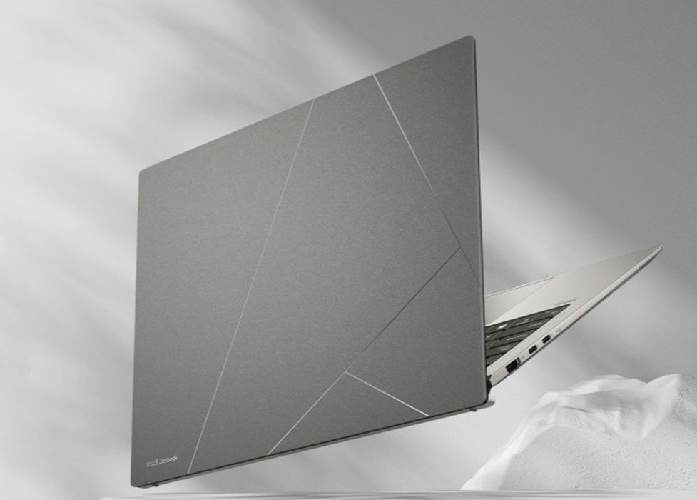 تكنولوجيا: ASUS تطلق Zenbook S 13 OLED UX5304 بمعالج Intel Core Ultra 7 وتصميم خفيف #CES2024