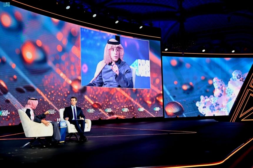 "الجبير": المملكة تواجه مع دول العالم تحديات تحقيق التطور الاقتصادي