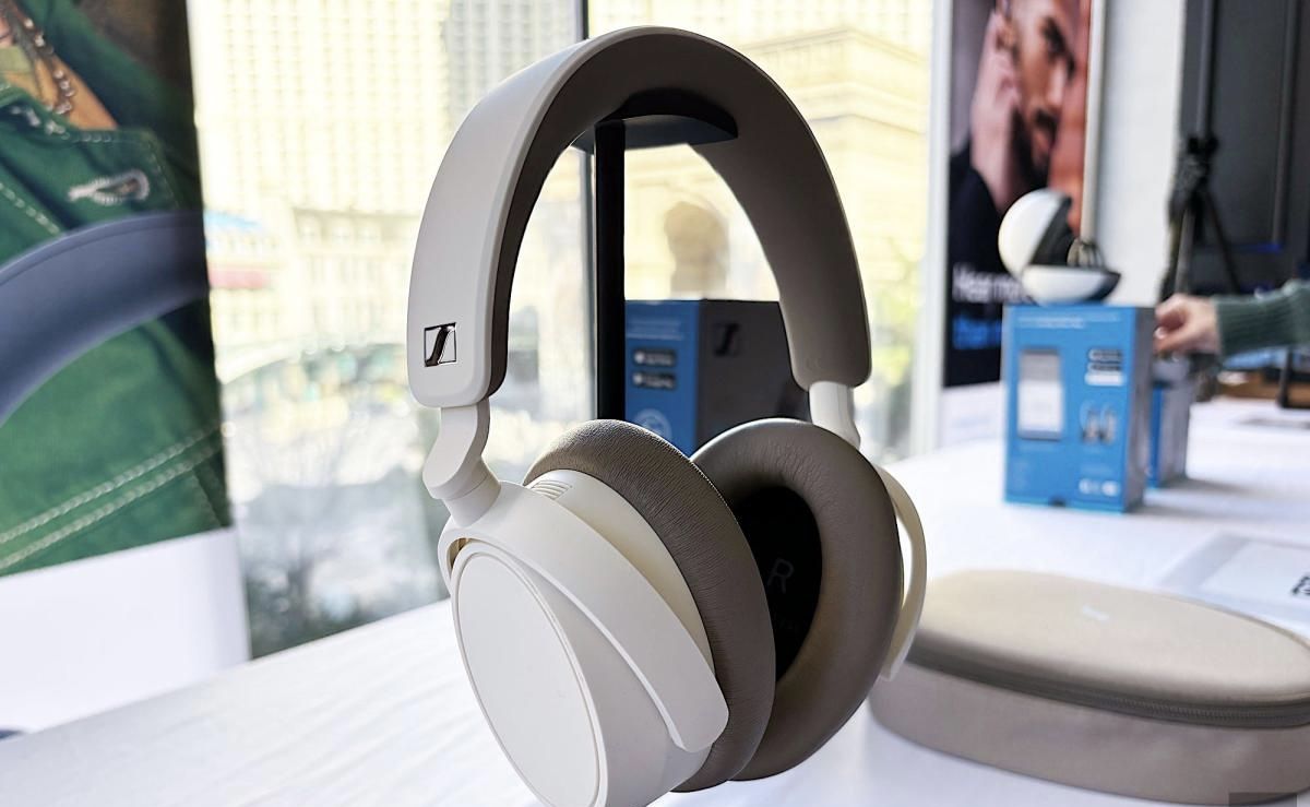 تكنولوجيا: إطلاق سماعات الرأس Sennheiser ACCENTUM Plus مع عمر بطارية يصل إلى 50 ساعة #CES2024