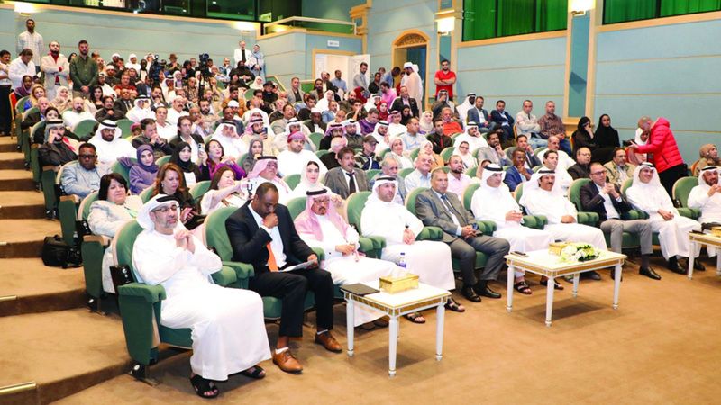 الامارات | 7  مبدعين في الأمسية الثانية بمهرجان الشعر العربي
