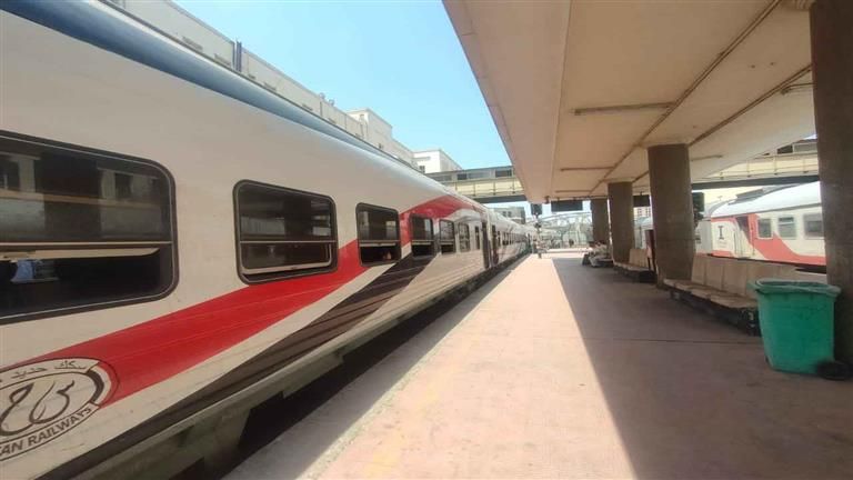 السكة الحديد: تشغيل خدمة جديدة بعربات ثالثة مكيفة "القاهرة - أسيوط" من السبت المقبل