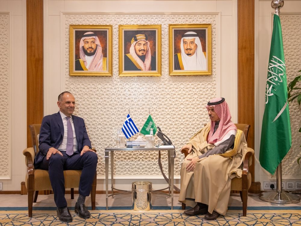 وزير الخارجية يستقبل نظيره الهيليني بالرياض اليوم